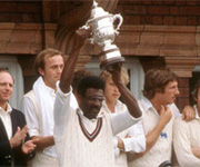 Clive Lloyd lifts second world cup