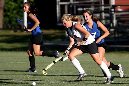 women hockey players in action
