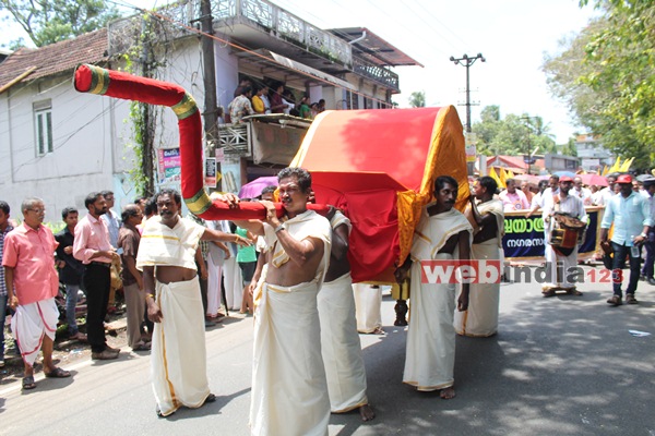 Thripunithura Athachamayam 2015