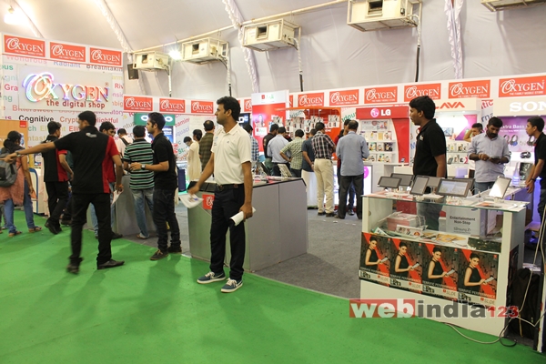 Vanitha Utsav 2015