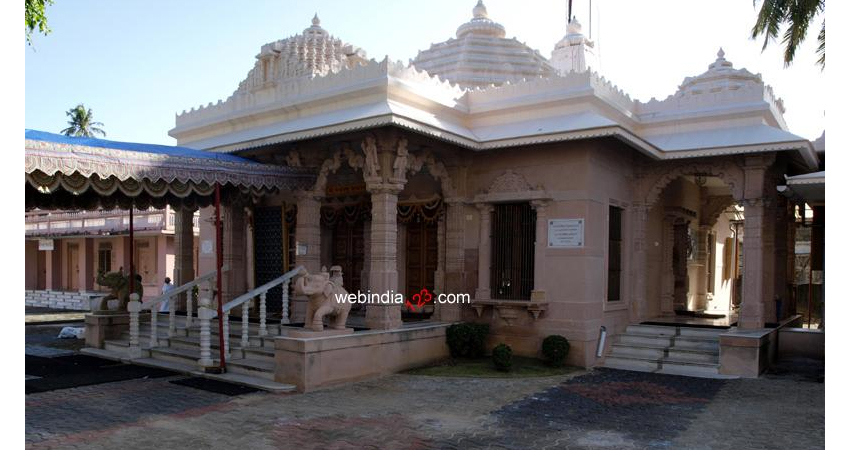 dharmanath-jain-temple.jpg
