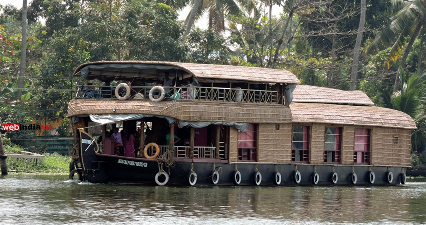 House Boat Rides (Kettuvallam)