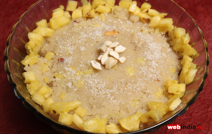 Pineapple Sheera/ Pineapple Kesari