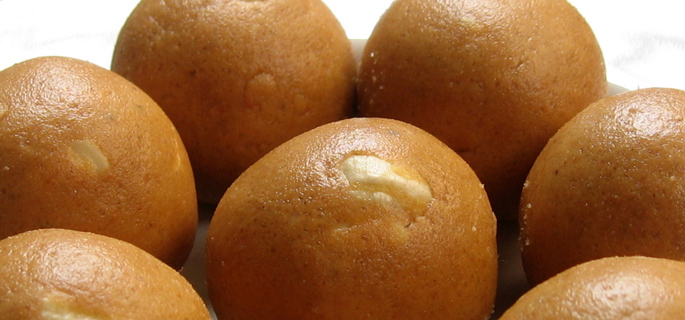 Besan Laddu