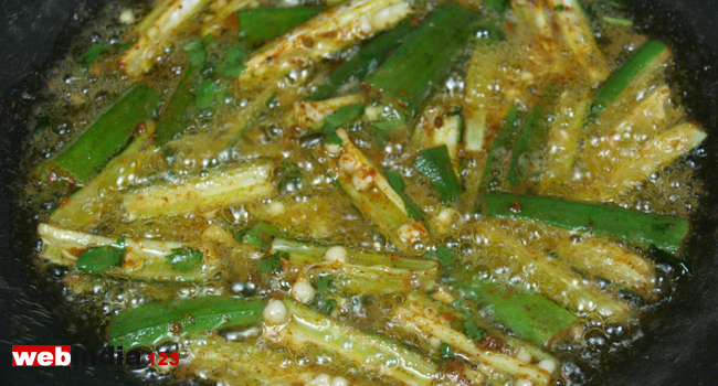 Shallow fry the bhindi