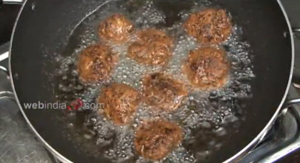 Put the balls into the hot oil