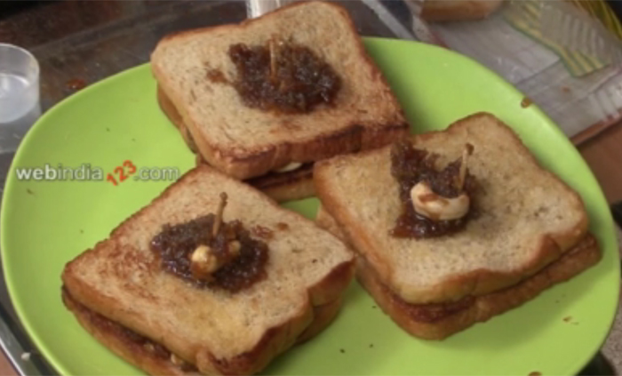 Jaggery Sandwich