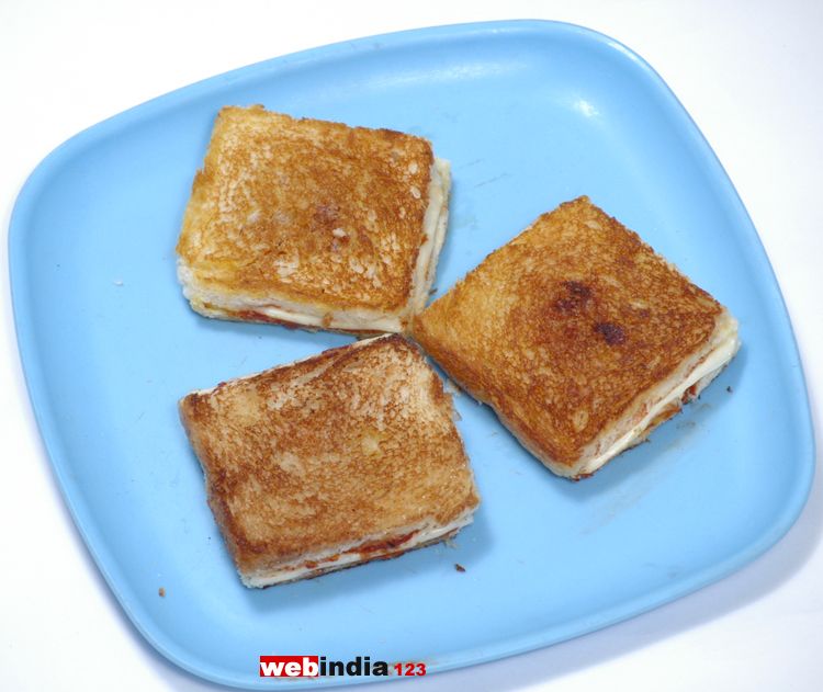 Onion Cheese Toast