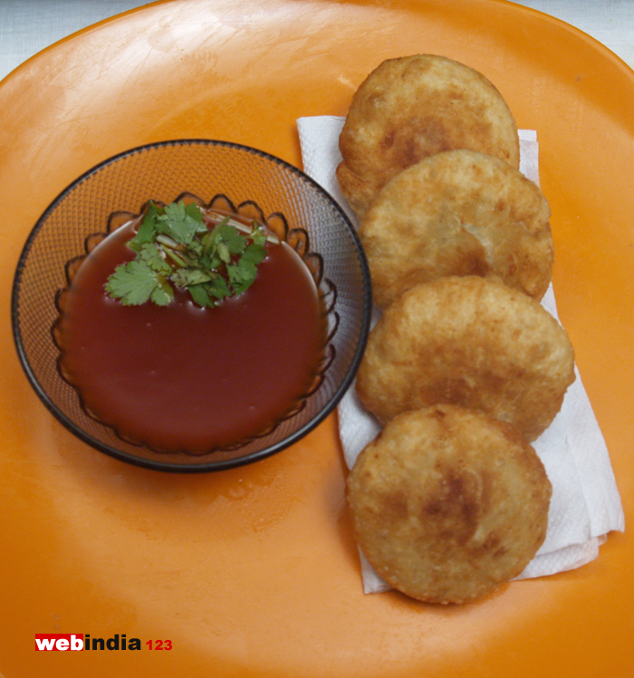 Aloo kachori