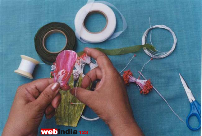 Tying the petals