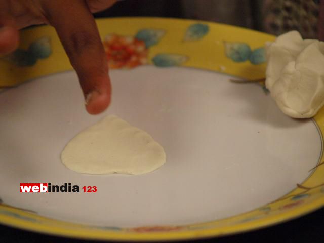 Cut the dough in the shape of a heart