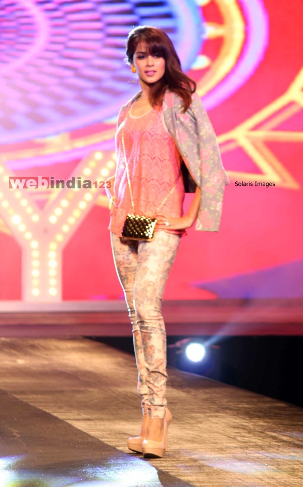 Allure+Fashion+Show