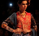 A+model+displays+the+creation+by+designer+Falguni+%26+Shane+Peacock+during+the+Aamby+Valley+India+Bridal+Fashion+Week+%28IBFW%29+2013%2C+in+Mumbai%2C+India+on+December+1%2C+2013%2E