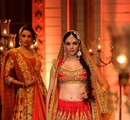 Bollywood+actor+Aditi+Rao+Hydari+walks+the+ramp+showcasing+an+outfit+designed+by+Preeti+Mishram+Kapoor+during+the+Aamby+Valley+India+Bridal+Fashion+Week+%28IBFW%29+2013%2C+in+Mumbai%2C+India+on+December+3%2C+2013%2E+