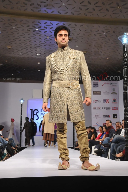 India+Fashion+Street