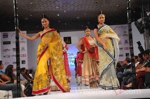 India+Fashion+Street