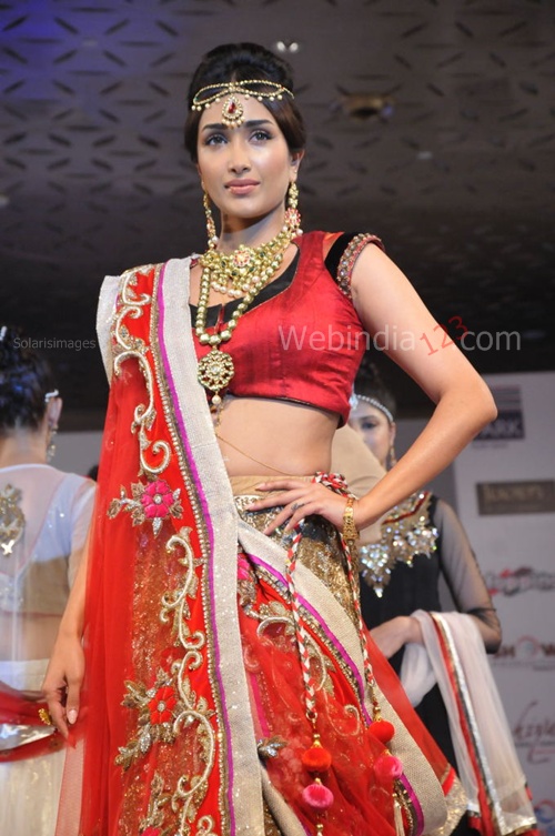 India+Fashion+Street