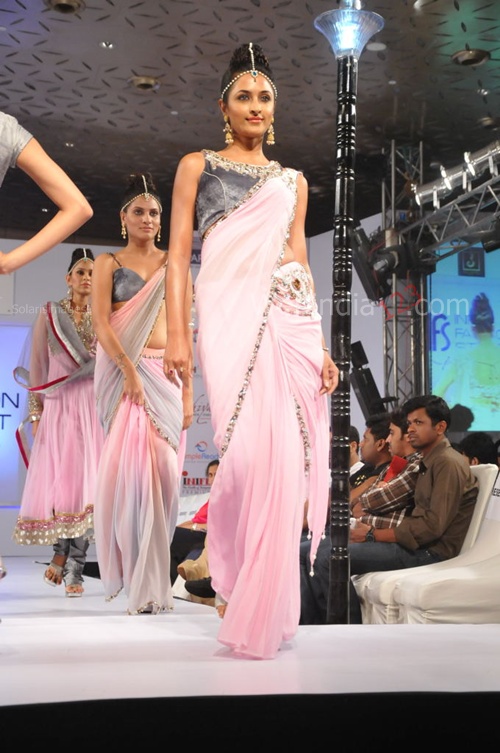 India+Fashion+Street