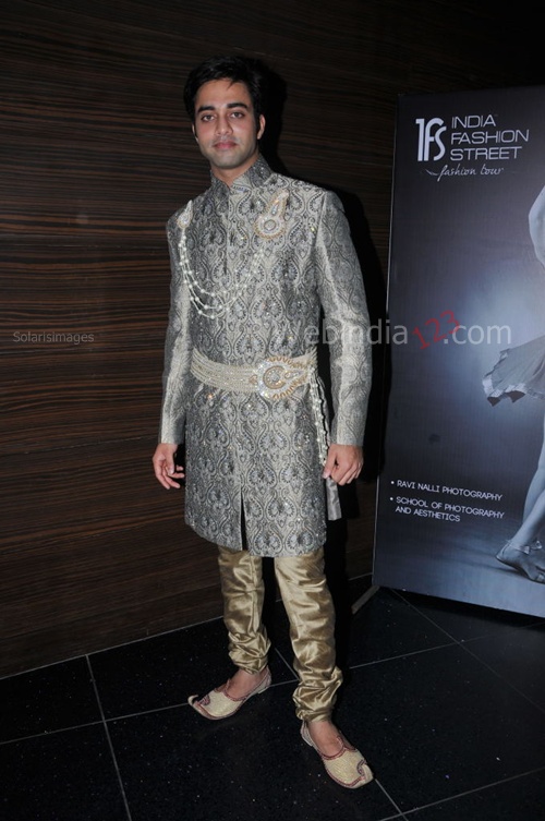 India+Fashion+Street