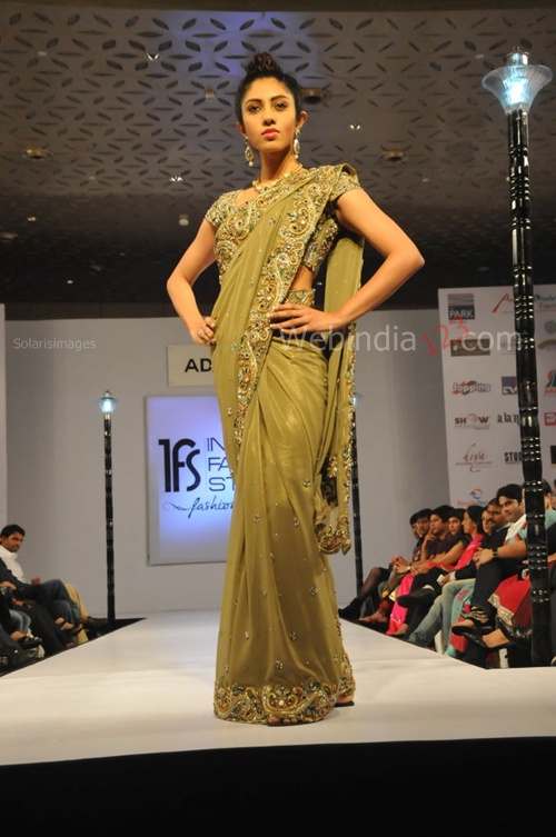 India+Fashion+Street
