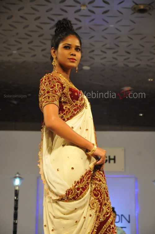 India+Fashion+Street