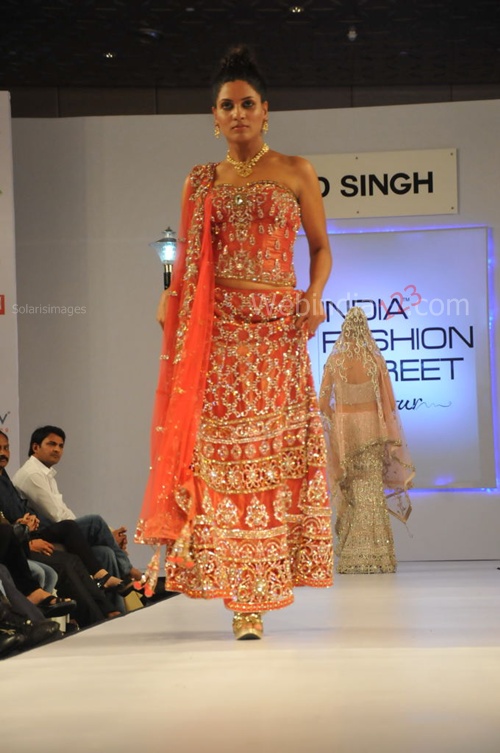 India+Fashion+Street