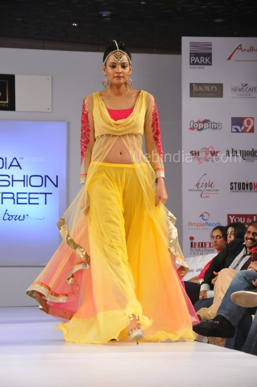 India+Fashion+Street