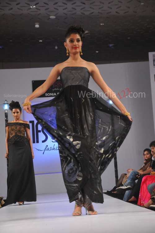 India+Fashion+Street