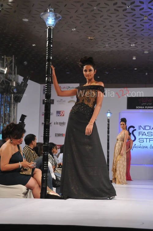 India+Fashion+Street
