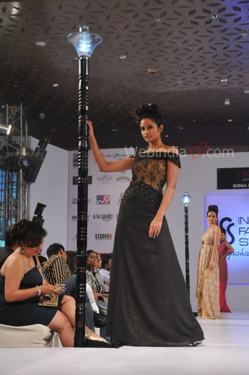 India+Fashion+Street