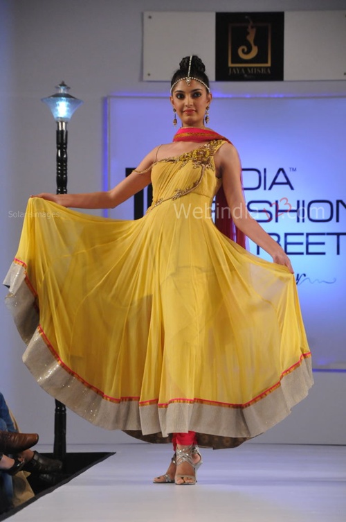 India+Fashion+Street