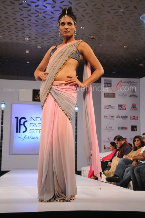 India+Fashion+Street