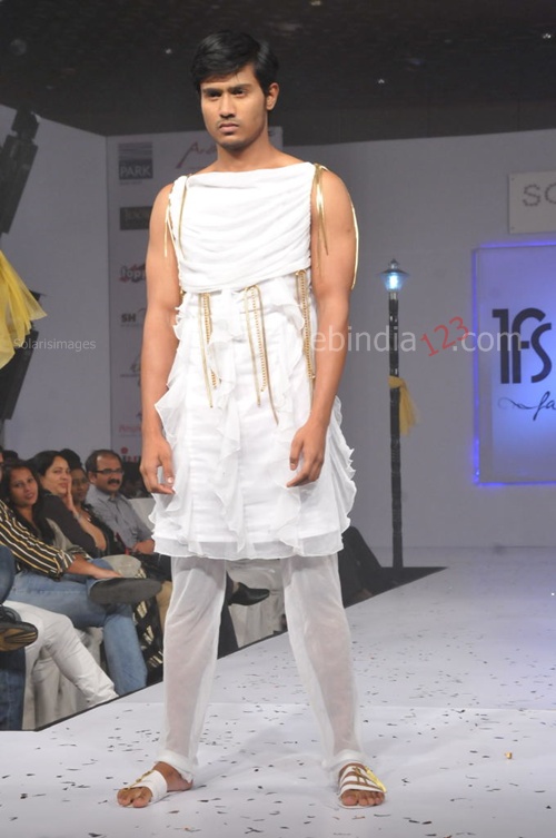 India+Fashion+Street