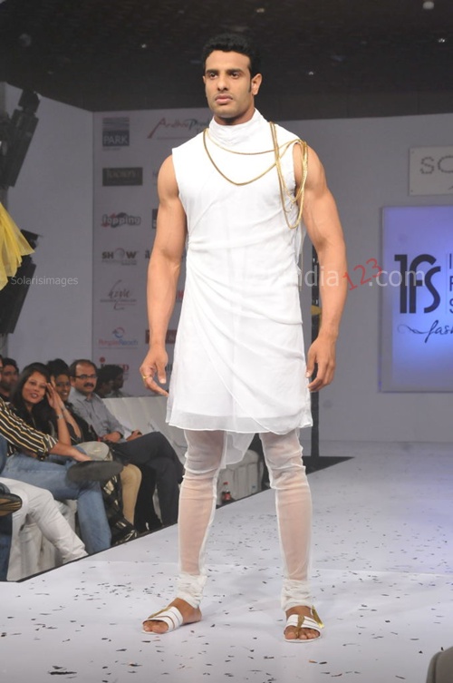 India+Fashion+Street