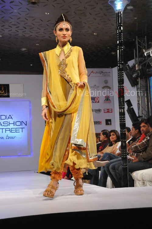 India+Fashion+Street