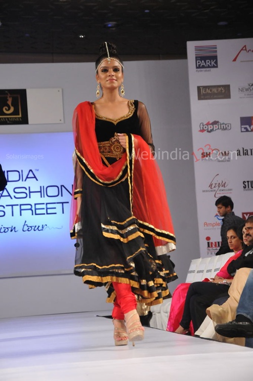 India+Fashion+Street