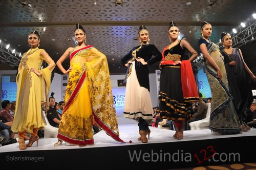 India+Fashion+Street