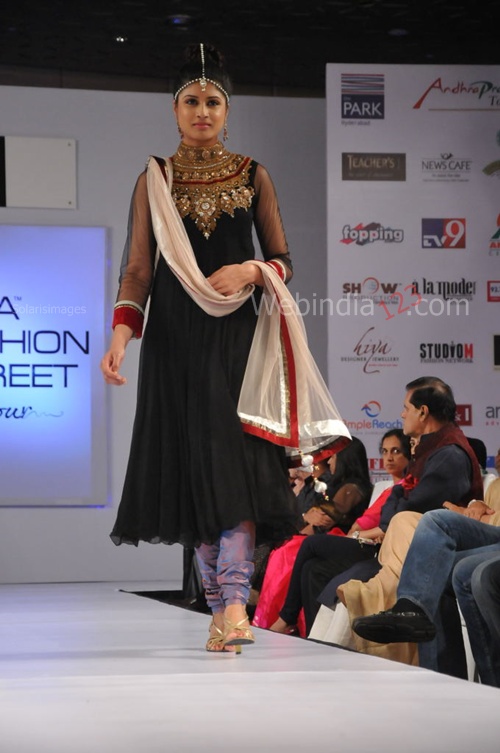 India+Fashion+Street