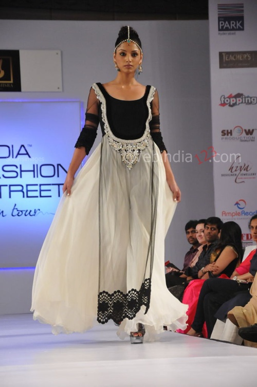 India+Fashion+Street