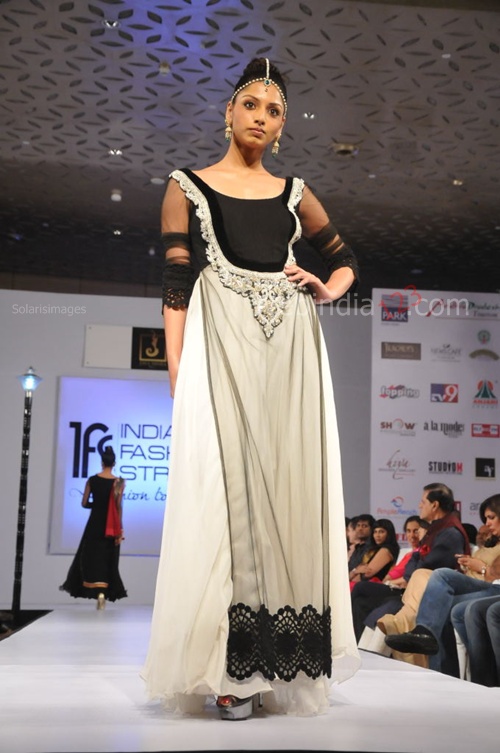 India+Fashion+Street