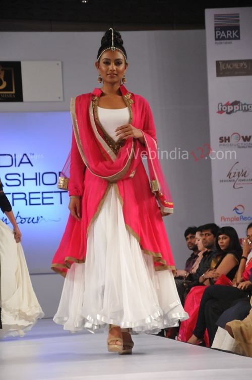 India+Fashion+Street