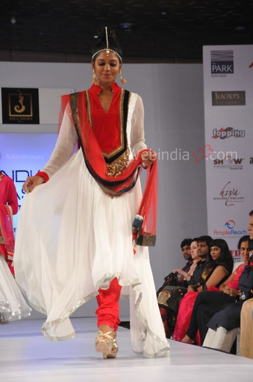India+Fashion+Street