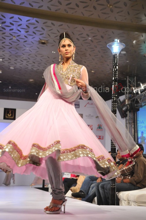 India+Fashion+Street