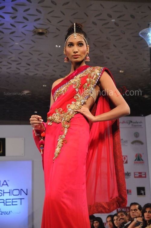 India+Fashion+Street