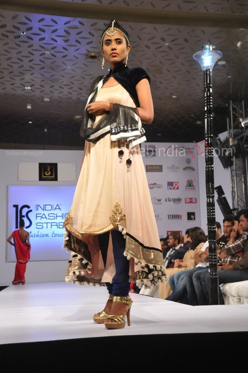 India+Fashion+Street