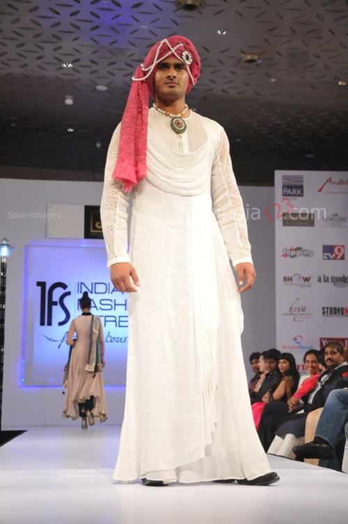 India+Fashion+Street