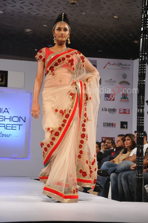 India+Fashion+Street