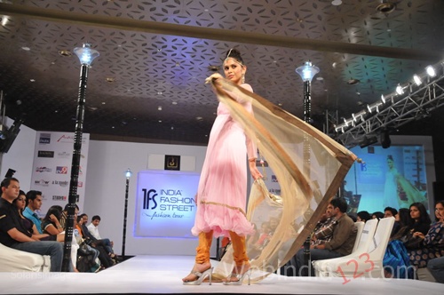 India+Fashion+Street
