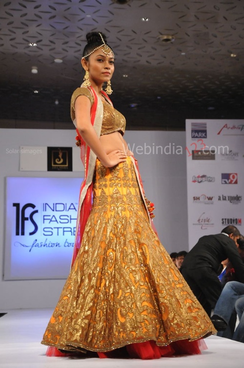 India+Fashion+Street