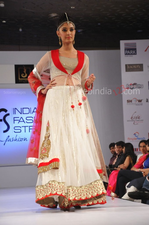 India+Fashion+Street
